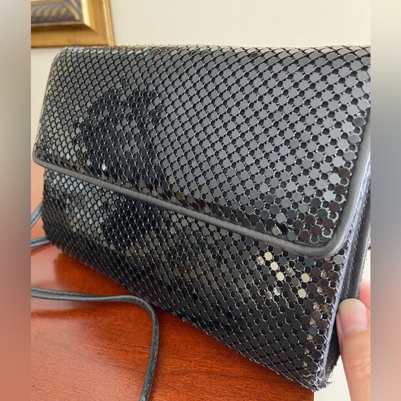 Vintage WHITING and DAVIS INTERNATIONAL Black Mesh Medium Handbag - Picture 3 of 13